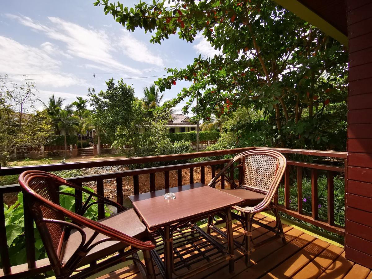 The Peace Tara House Hotell Ko Lanta Exteriör bild